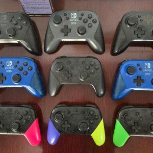 Tay cầm chơi game chính hãng giá từ 300k